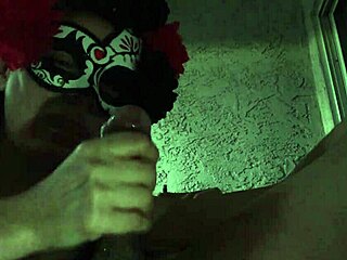 belgium perfect round ass model strips outdoor 😍