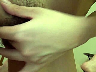 Hitomi Maisaka's Steamy Handjob Session Unveiled