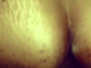 黑肤妹狗爬式操逼屁眼塞假屌