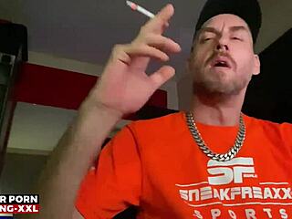 yo, check out my massive bulge in these tight sneakers!