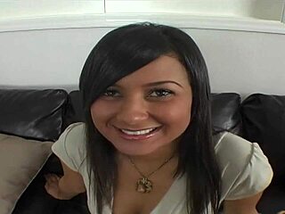 Specific Samira's Shaved Pussy Stretched Wide Open in Pov Cock Action