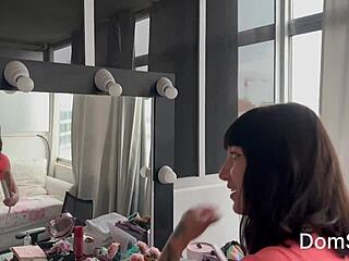 how to turn cute girl into spanking model