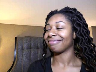 i watch this young sexy girl spread for big black cock, it's so hot