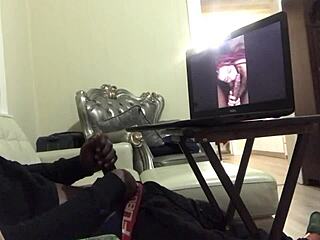 Muslim Smoker Milf Delivers Hot Blowjob in Homemade Clip