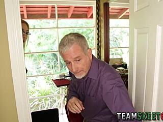 Hei Lastenvahti, Kestätkö Tämän Vanhan Pervon Spermaa Naamallesi?