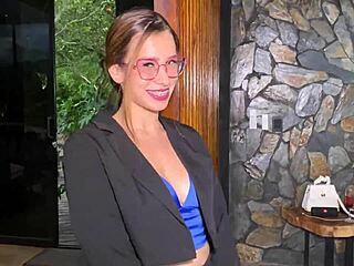 Recepcionista Se Deja Comprar Por Dinero Fuck Hard Pussy And Creampie Zactefolla