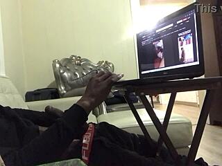 Muslim Smoker Milf Delivers Hot Blowjob in Homemade Clip