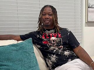 Delivery Guy Trapped by Horny Housewife for Wet Cum on Ass.