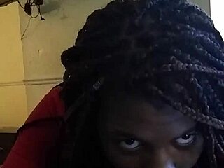 Diamond Mercedez gives sloppy bareback blowjob in Florida