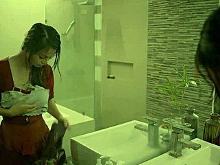 וואו! שתי זונות פיליפיניות בסרט מלא אווה 2021