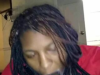 Diamond Mercedez gives sloppy bareback blowjob in Florida