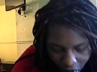 Diamond Mercedez gives sloppy bareback blowjob in Florida