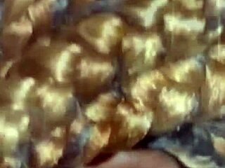 ميلف كبيرة المؤخرة تنيك صديقها السابق من الخلف