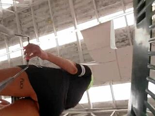 Big Ass Latina In Supermarket!