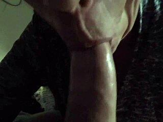 Dialogic yo, banging this mature lady while she’s landscaping