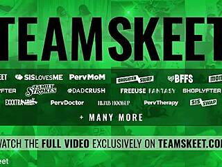 want to see santa cumming early this year with sloppy blowjob?