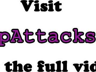 女主女皇用假阳具支配顺从者，球踢肛交，女孩操男人射精在恋物自慰中