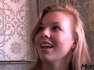 Mofozo Com - Real Amateur Homemade Sex With 19-Year-Old Step Daughter.