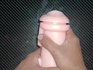 kissy gets double action from mouth to core