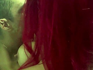 แม่เลี้ยงเย็ดเพื่อนลูกชายทั้งกลุ่มแบบชิลๆ