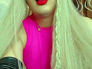 Pretty Transsexual Rosadita Tells Her Story