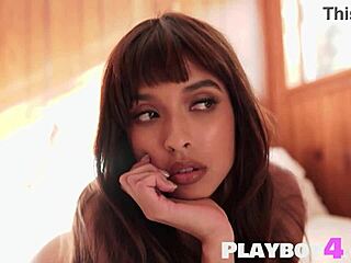 작은 18+ 라티나 베이비 스테프, 완전 나체로 포즈 취해 아름다운 자연 몸 드러냄