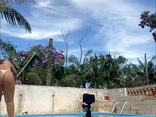 I Stay Like This All Day When the Bricklayer Is Here