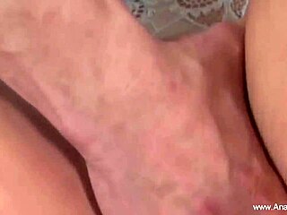 i can't believe how messy this facial got on my blonde face