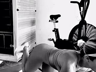 I work out my ass in this creepy session. It feels intense.