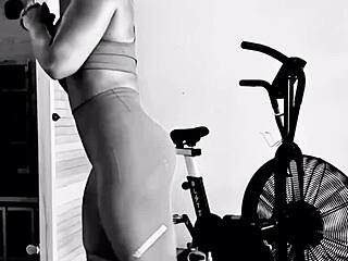 I work out my ass in this creepy session. It feels intense.