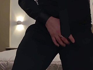 Italian stud explodes in elegant suit after wild blowjob