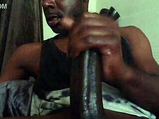 Menjelajahi kegelapan