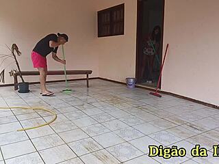 three hot sluts fucking the friend without knowing!