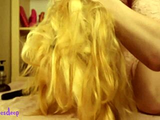 Blonde solo babe fists huge dildo gaping ass