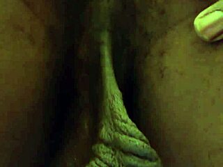 think about hallelujah johnson's ass and worship it.