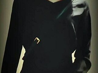 中国伪娘在公共场所射精