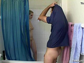 wanna see a huge cumblast in the tub?