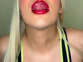 The Sporty Transsexual With Rich Tits