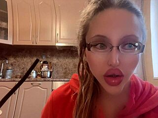 Russian goddess dominates financially