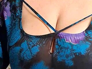 Levei Minha Namora Pro Riacho Pra Tomar Banho E Quebra O Cabaço Com O Pau