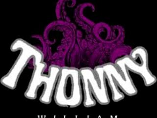 Vecinos brasileños engañados para un juego kinky desnudos con zorras, ¡van duro en una sesión amateur hetero de FIFA FC!