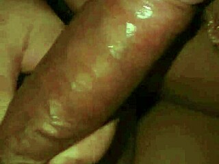 Dominican bbw enjoys a passionate blowjob session