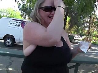 Flaming Hot Blonde Babe Sienna Hills Gives Awesome Blowjobs With Big Ass And Tits