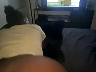 creamy pussy teen caught by momma