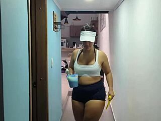 step sister with huge ass, you wanna help wash my bike in shorts and fuck deliciously?