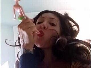 Sexy stacked blonde britney dildos her asshole