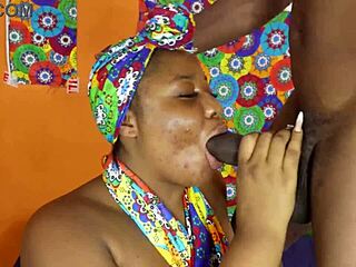 واو، نيك زوجة الرئيس الأسود العجوز في الخارج!