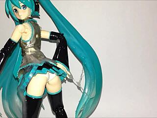 Miku 2.0 Bukkake Showdown