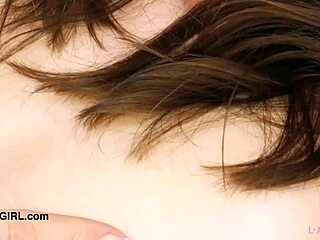 fresh-faced fashion gem reveals her stunning figure in interview