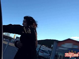 Sabrine Somptueuse Brunette Craves Big Black Cock Anal Fuck!